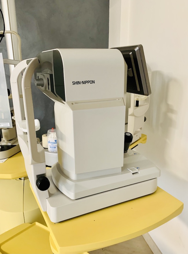 Tonometro per analisi del tono nello studio oculistico Lusvarghi a Scandiano